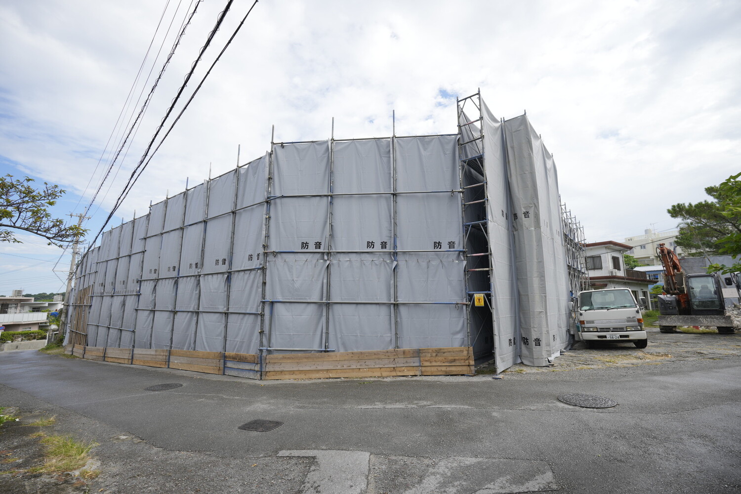 首里劇場解体工事